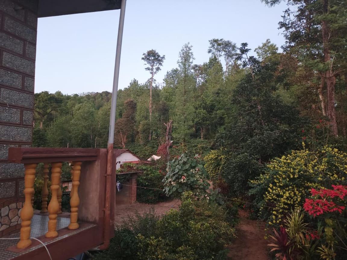 Appartamento Hill Side Estate Madikeri Esterno foto