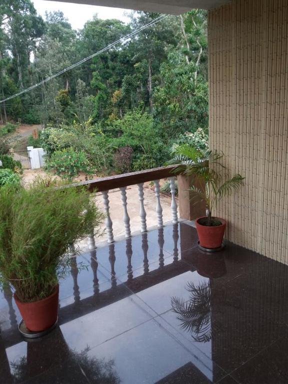 Appartamento Hill Side Estate Madikeri Esterno foto